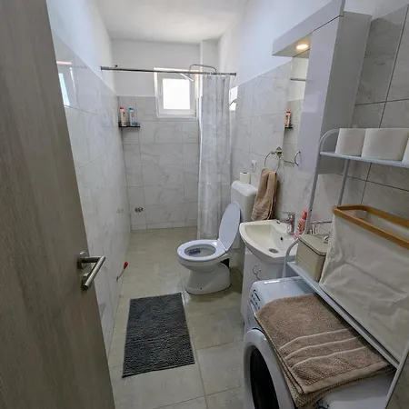 Zen Point Apartment *