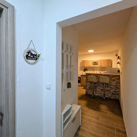 Zen Point Apartment *